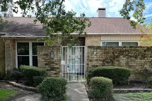 10909 Glenwolde Dr, Houston, TX 77099 - Photo 1