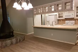 10909 Glenwolde Dr, Houston, TX 77099 - Photo 6