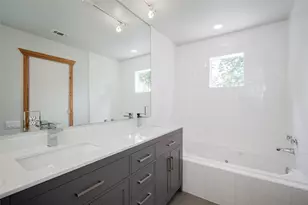 5425 Dickson St, Houston, TX 77007 - Photo 30