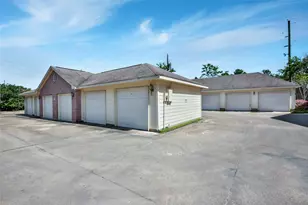 2710 Grants Lake Blvd, Sugar Land, TX 77479 - Photo 20