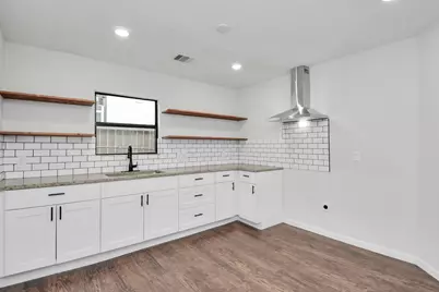 262 De Boll Street, Houston, TX 77022 - Photo 6