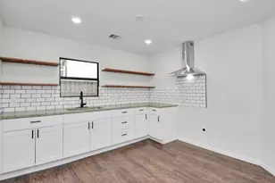 262 De Boll St, Houston, TX 77022 - Photo 6