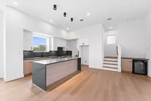 3209 Baer St, Houston, TX 77020 - Photo 10