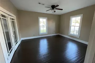 405 10th St, Hempstead, TX 77445 - Photo 2