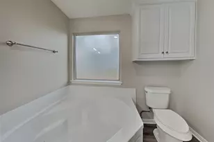 16280 Sun View Ln, Conroe, TX 77302 - Photo 8