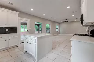 13731 Fountainview Dr, Montgomery, TX 77356 - Photo 12
