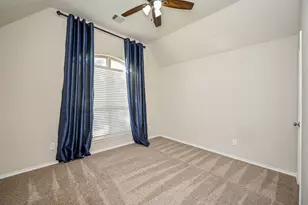 13809 Crystal Harbor Ln, Pearland, TX 77584 - Photo 6