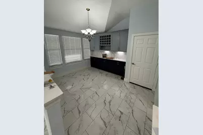 5715 Belarbor Street, Houston, TX 77033 - Photo 4