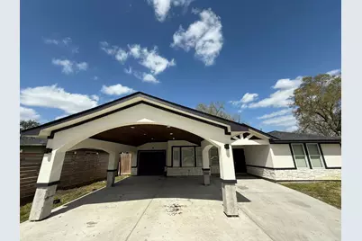 5715 Belarbor Street, Houston, TX 77033 - Photo 2