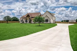 5501 Larkspur Ln, Chappell Hill, TX 77426 - Photo 2