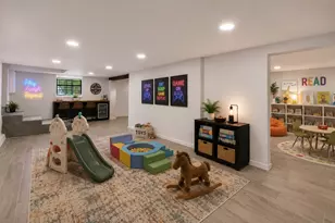 710 W 10th St, Houston, TX 77008 - Photo 18