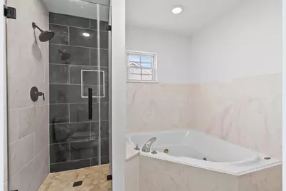 710 W 10th Street, Houston, TX 77008 - Photo 8
