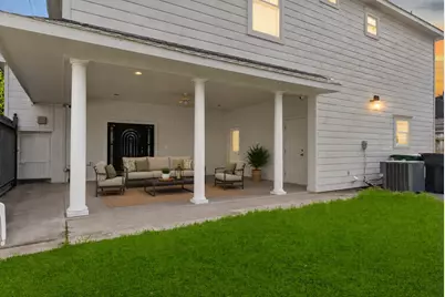 710 W 10th Street, Houston, TX 77008 - Photo 22