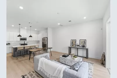 1014 Upside Wheatley Lane, Houston, TX 77091 - Photo 10