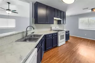 1735 Oak Ridge Dr, Kemah, TX 77565 - Photo 4