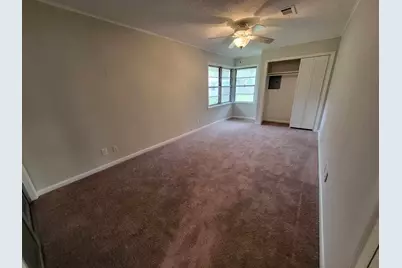 706 Maple Street, Sweeny, TX 77480 - Photo 28