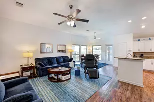 208 Boulder Dr, Navasota, TX 77868 - Photo 4
