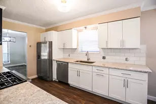 502 Rosewood Dr, Shenandoah, TX 77381 - Photo 6