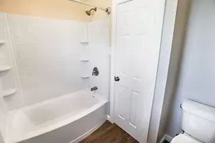 502 Rosewood Dr, Shenandoah, TX 77381 - Photo 18