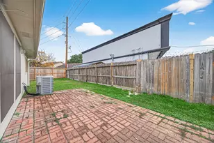 2002 Foundary Dr, Katy, TX 77493 - Photo 18