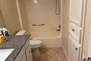 11427 Mulholland Dr, Houston, TX 77477 - Photo 22