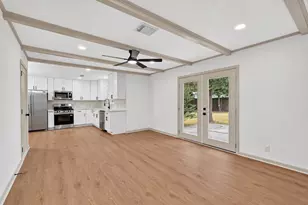 5619 Warm Springs Rd, Houston, TX 77035 - Photo 16
