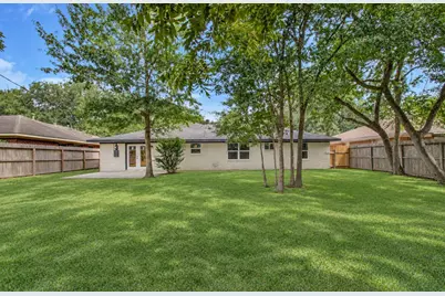 5619 Warm Springs Road, Houston, TX 77035 - Photo 32