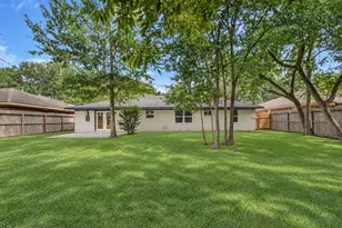 5619 Warm Springs Rd, Houston, TX 77035 - Photo 32