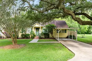 2918 Avenue I, Bay City, TX 77414 - Photo 2