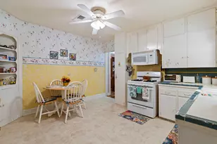 2918 Avenue I, Bay City, TX 77414 - Photo 22