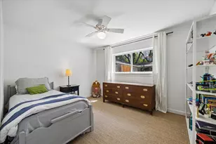 10914 Tupper Lake Dr, Houston, TX 77042 - Photo 16