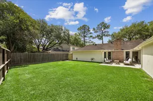 10914 Tupper Lake Dr, Houston, TX 77042 - Photo 24