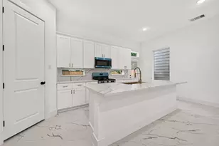 7719 Bowen St, Houston, TX 77051 - Photo 20