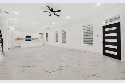 7719 Bowen Street, Houston, TX 77051 - Photo 8