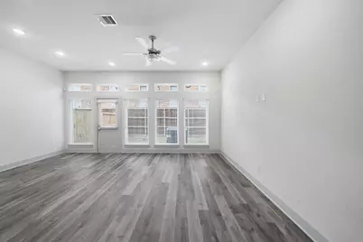 7242 Saint Augustine Street #B, Houston, TX 77021 - Photo 8