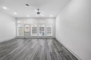 7242 St Augustine St, Houston, TX 77021 - Photo 8