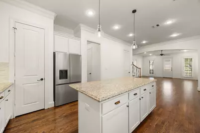 8720 Kempwood Drive, Houston, TX 77080 - Photo 12