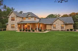 15420 Queen Elizabeth Ct, Montgomery, TX 77316 - Photo 1