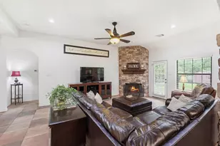 15420 Queen Elizabeth Ct, Montgomery, TX 77316 - Photo 10