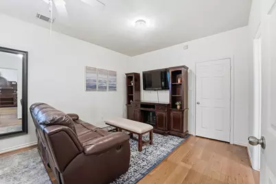 15420 Queen Elizabeth Court, Montgomery, TX 77316 - Photo 32