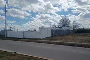000 W Orem Dr, Houston, TX 77085 - Photo 2