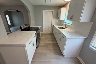 5715 Lakefield Dr, Houston, TX 77033 - Photo 20
