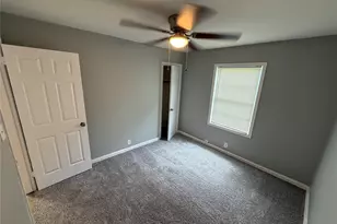5715 Lakefield Dr, Houston, TX 77033 - Photo 16