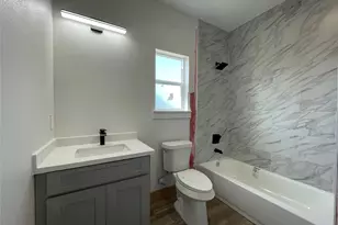 7819 Angus St, Houston, TX 77028 - Photo 12