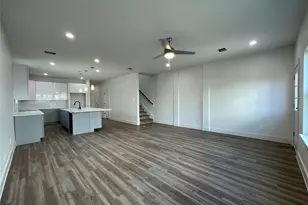 7819 Angus St, Houston, TX 77028 - Photo 2