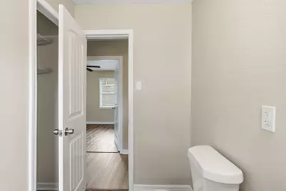 9242 Forest View Street, Houston, TX 77078 - Photo 30