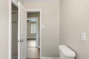 9242 Forest View St, Houston, TX 77078 - Photo 30