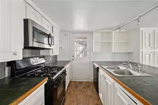 1959 Lexington St, Houston, TX 77098 - Photo 6