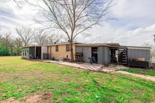 406 S Owensville St, Franklin, TX 77856 - Photo 12