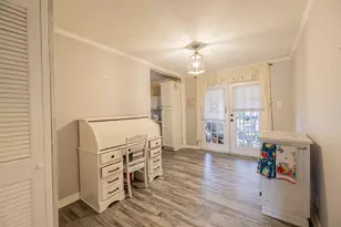 406 S Owensville St, Franklin, TX 77856 - Photo 22